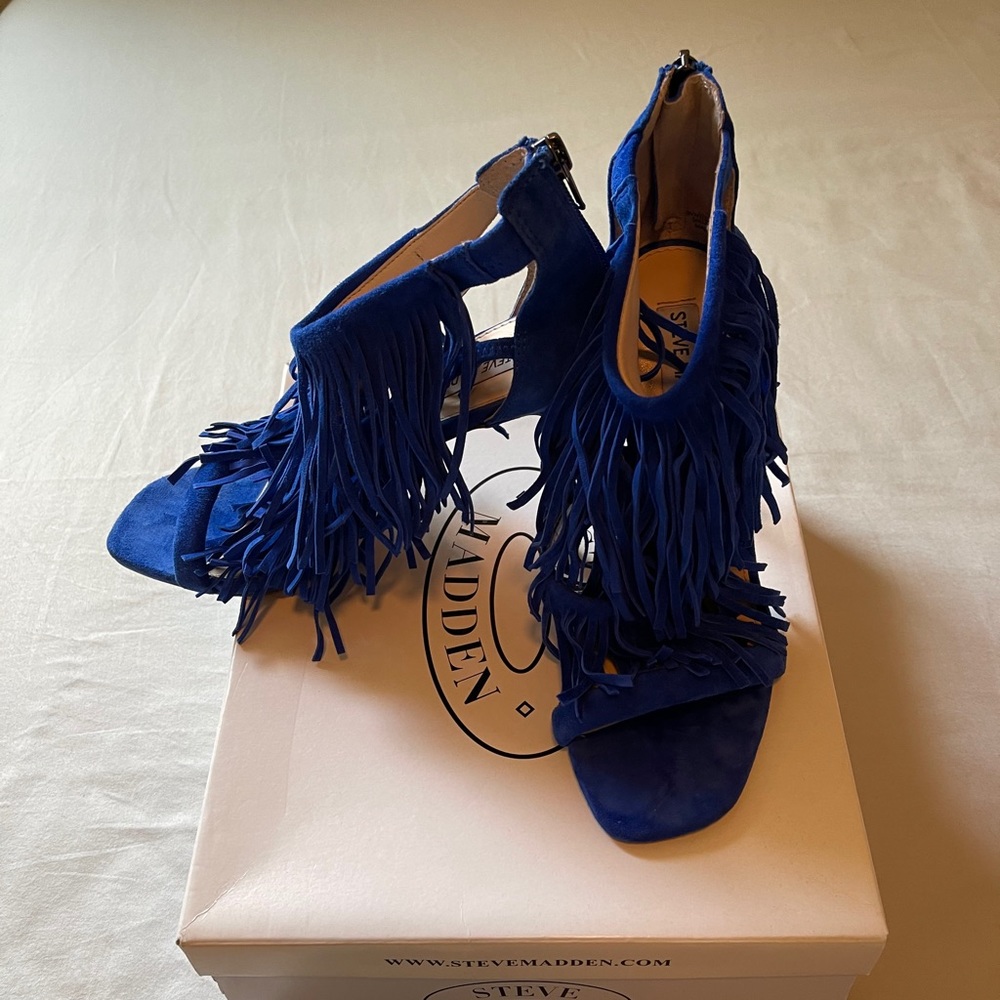 Fringe Sandals - Picture 5 of 5
